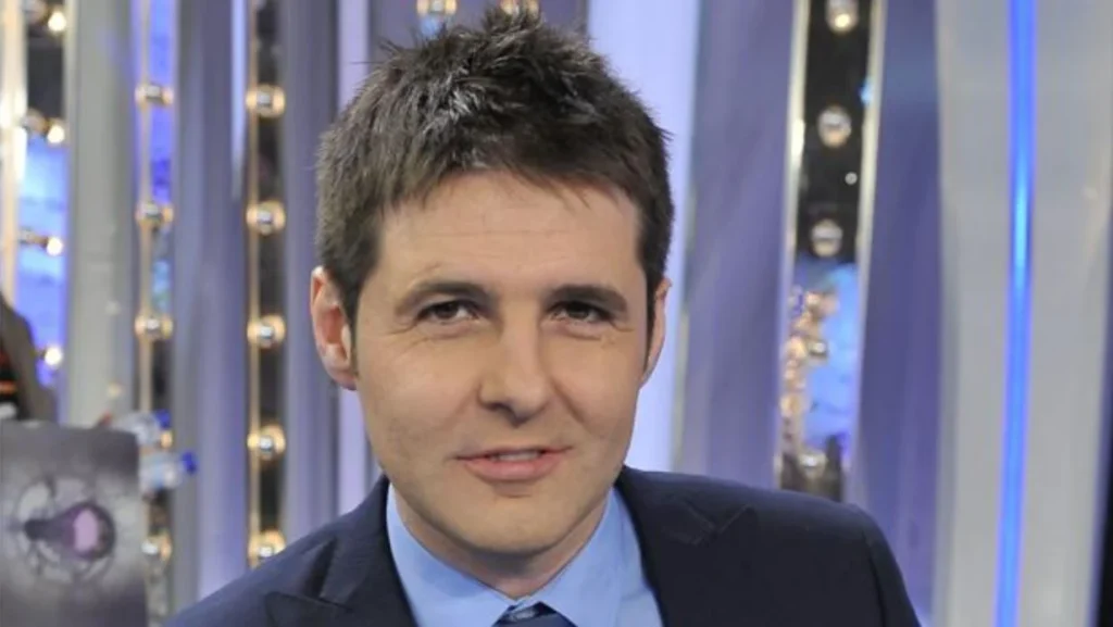 Pablo Motos Asesta El Golpe Definitivo A 'La Revuelta' En Medio Del Debate De La Pluralidad De Rtve 3 Jesús Cintora Estrena Nuevo Programa En Rtve, 'Malas Lenguas'