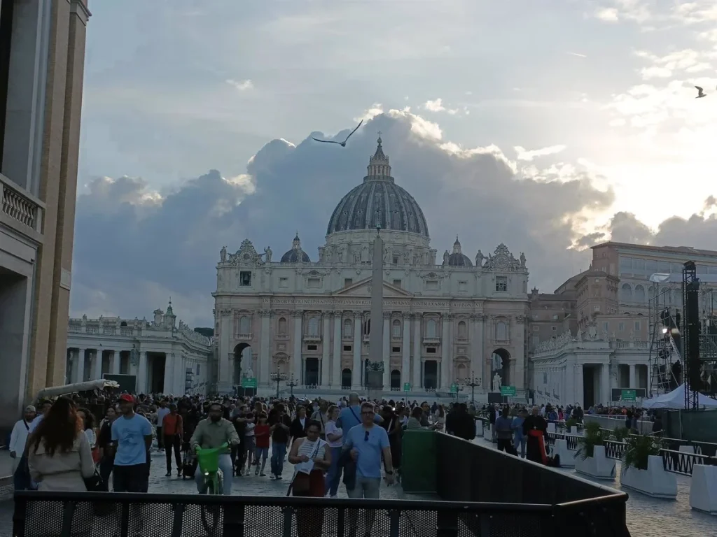 El Vaticano Encierra A 133 Cardenales Para Un Cónclave Con Tecnología Antidrones Tras La Jaula De Faraday 2 El Vaticano Se Blinda Por El Cónclave Para Elegir Nuevo Papa