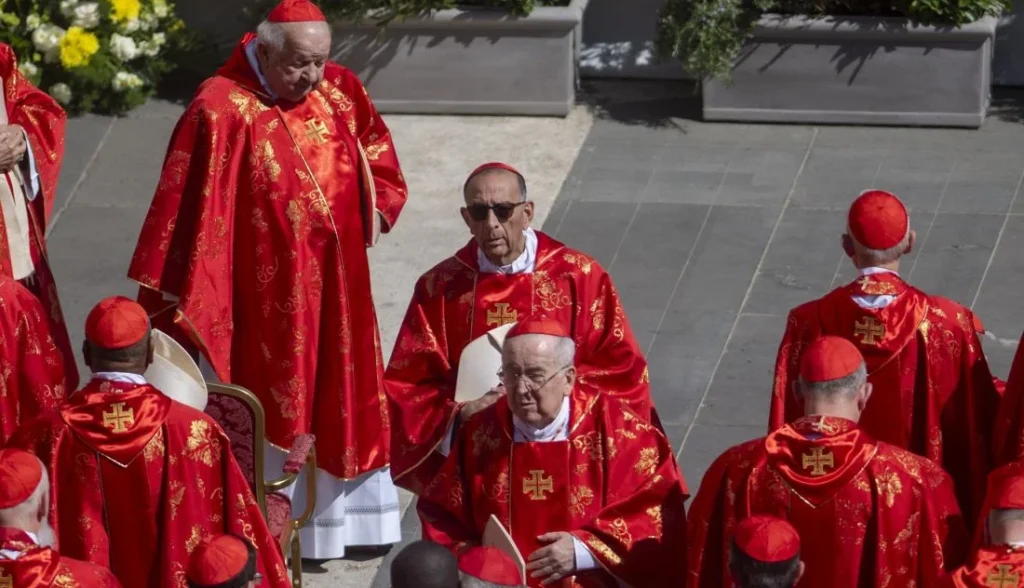 El Vaticano Encierra A 133 Cardenales Para Un Cónclave Con Tecnología Antidrones Tras La Jaula De Faraday 1 Cardenales Conclave Papa Vaticano